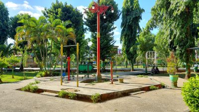 DLH Sumenep Rencanakan Penambahan Empat Alat Fitnes di Taman Adipura