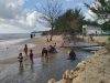 Weekand, Pantai Air Tawar Badur Dibanjiri Wisatawan