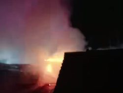 BREAKING NEWS: Perumahan di Batuan Sumenep Dilahap Api